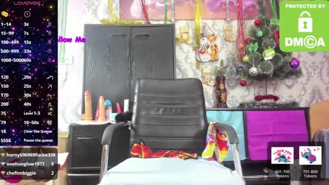 Snapshot of little_letti chatting on 01/12/25, 08:46 Letti online show from 01/12/25, 08:46