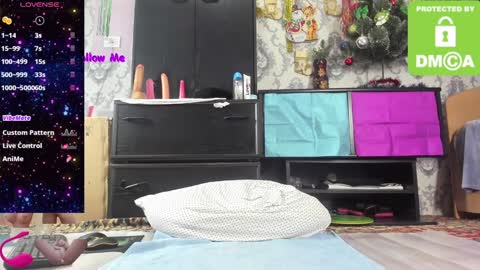 Snapshot of little_letti chatting on 01/30/25, 08:32 Letti online show from 01/30/25, 08:32