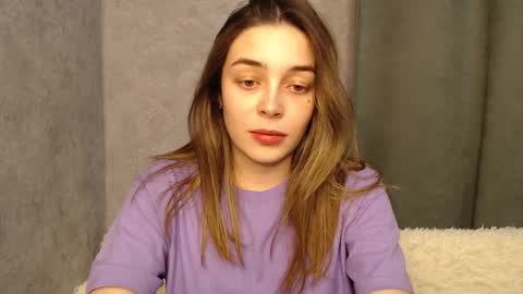 Snapshot of little_mia__ chatting on 12/07/24, 08:38 Mia Im online every day 1530 PM in New York 2030 PM in London online show from 12/07/24, 08:38