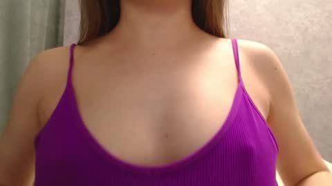 Snapshot of little_mia__ chatting on 02/12/25, 07:56 Mia Im online every day 1530 PM in New York 2030 PM in London online show from 02/12/25, 07:56