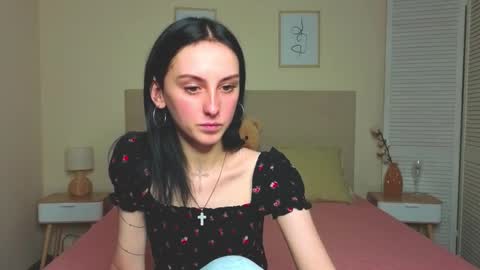 Snapshot of little_mollee chatting on 10/13/25, 08:53 little_mollee online show from 10/13/25, 08:53