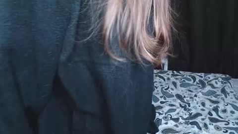 Alice.. online show from 10/08/25, 08:39