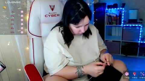 little_raiden online show from 11/20/25, 02:45