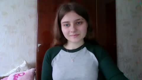 Snapshot of little_shygirl_ chatting on 01/24/25, 08:44 little_shygirl_ online show from 01/24/25, 08:44