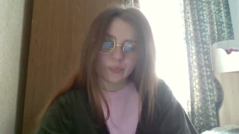 Snapshot of little_shygirl_ chatting on 03/06/25, 12:19 little_shygirl_ online show from 03/06/25, 12:19