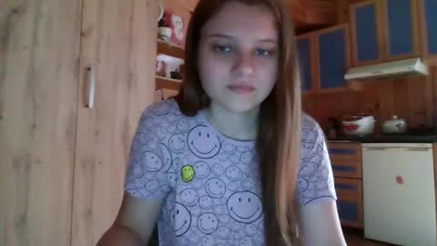 Snapshot of little_shygirl_ chatting on 09/15/25, 04:01 little_shygirl_ online show from 09/15/25, 04:01