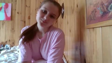 Snapshot of little_shygirl_ chatting on 09/17/25, 09:33 little_shygirl_ online show from 09/17/25, 09:33