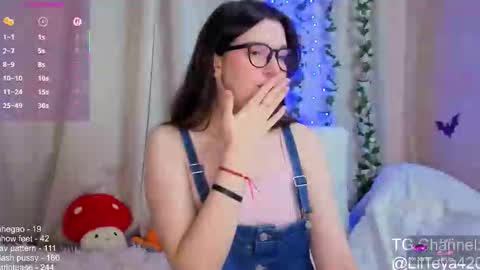 little Teya online show from 11/11/25, 10:26