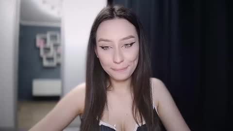 Snapshot of little_witch_777 chatting on 12/04/24, 07:06 Alice online show from 12/04/24, 07:06