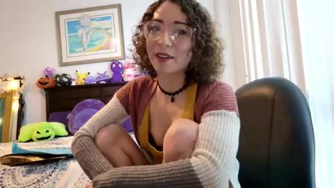 Snapshot of littledeathtrap chatting on 11/15/25, 09:21 littledeathtrap online show from 11/15/25, 09:21