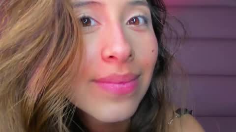 littlee_emma_ online show from 01/04/25, 09:32