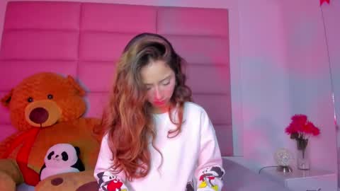 littlee_emma_ online show from 02/27/25, 03:14