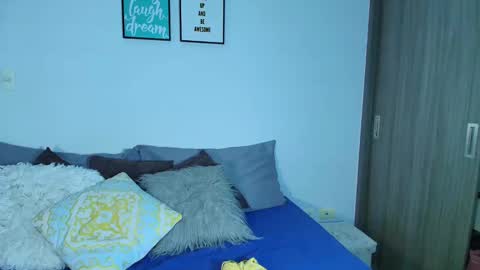 Snapshot of littlee_sophiee chatting on 01/31/25, 02:48 Sophie online show from 01/31/25, 02:48