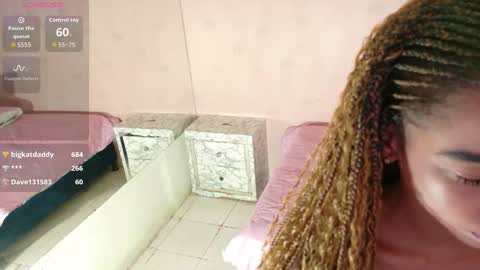 Tania  online show from 10/27/25, 08:02