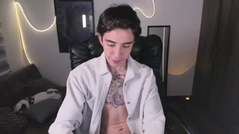 Snapshot of littleferxxo chatting on 01/07/25, 07:20 Ferxxo online show from 01/07/25, 07:20