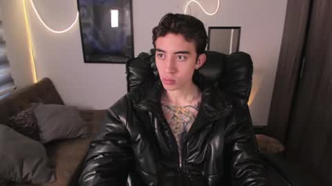 Snapshot of littleferxxo chatting on 01/08/25, 12:26 Ferxxo online show from 01/08/25, 12:26