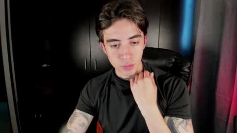 Snapshot of littleferxxo chatting on 11/21/25, 07:01 Ferxxo online show from 11/21/25, 07:01