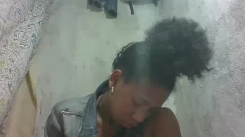 edra online show from 10/12/25, 12:37