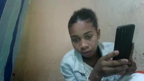 edra online show from 11/18/25, 07:35