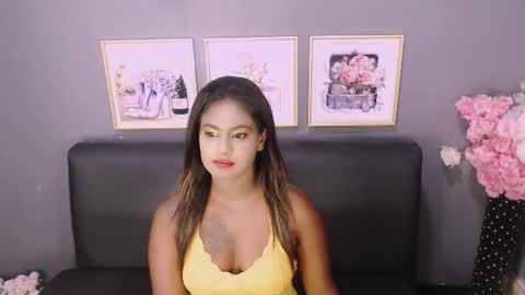 Snapshot of littleindianmilf chatting on 01/08/25, 09:21 littleindianmilf online show from 01/08/25, 09:21