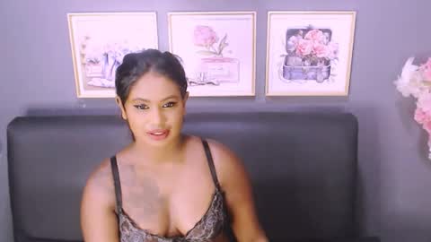 Snapshot of littleindianmilf chatting on 01/28/25, 08:36 littleindianmilf online show from 01/28/25, 08:36