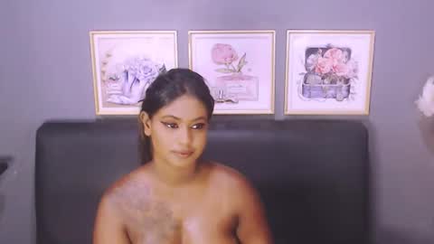 Snapshot of littleindianmilf chatting on 01/30/25, 09:25 littleindianmilf online show from 01/30/25, 09:25