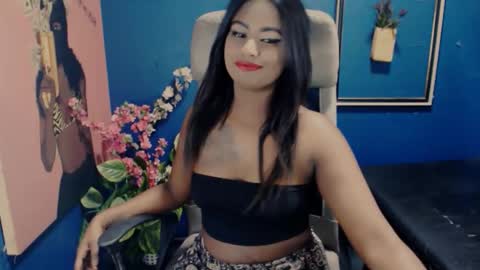 Snapshot of littleindianmilf chatting on 09/17/25, 09:44 littleindianmilf online show from 09/17/25, 09:44