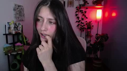 Laksmi online show from 10/15/25, 10:43