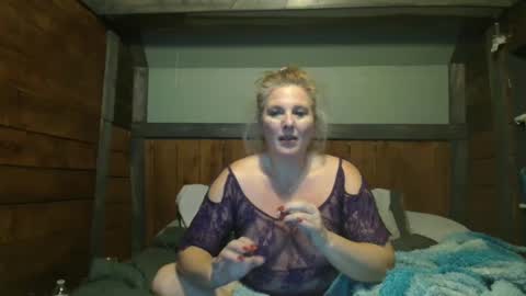 lisanixs online show from 01/29/25, 02:30