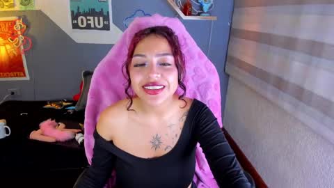 Snapshot of littlelua chatting on 02/12/25, 03:05 Celeste online show from 02/12/25, 03:05