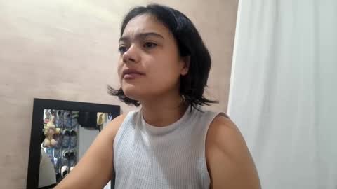 Snapshot of littlemelii chatting on 09/12/25, 04:51 Melia online show from 09/12/25, 04:51