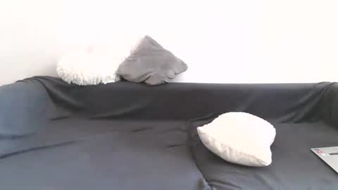 Anna online show from 10/27/25, 10:52