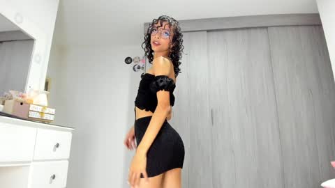 Snapshot of littlemoon18 chatting on 01/03/25, 01:05 Luna online show from 01/03/25, 01:05