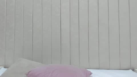 Snapshot of littleoliviia_ chatting on 02/17/25, 12:59 im olivia IG littleolivia01 online show from 02/17/25, 12:59