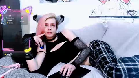 Felix online show from 10/10/25, 06:34