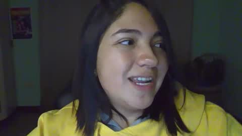 Mia  Wednesday to Sunday 730 am to 1030 am Colombian Hour D online show from 10/20/25, 01:50