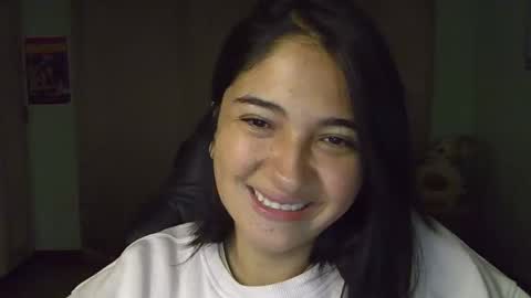 Mia  Wednesday to Sunday 730 am to 1030 am Colombian Hour D online show from 10/27/25, 12:58