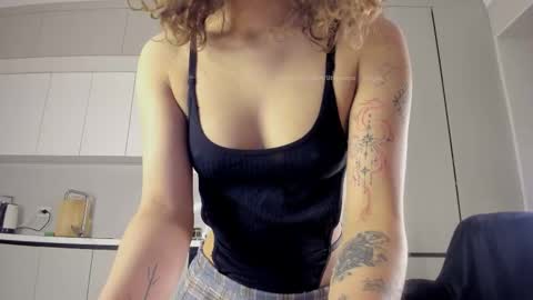 Ayumi or Yumi online show from 10/15/25, 12:44