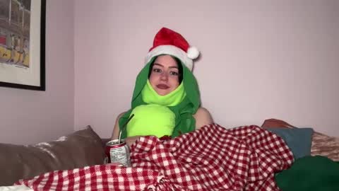 Little Sugar Pea  online show from 12/26/24, 02:22