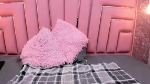 Sussy  online show from 11/14/25, 12:04