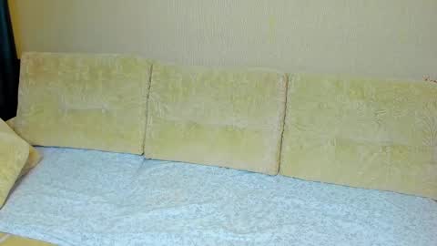 Michelle and James  offline menu in bio Dont forget thumb up for us   online show from 11/19/25, 08:53