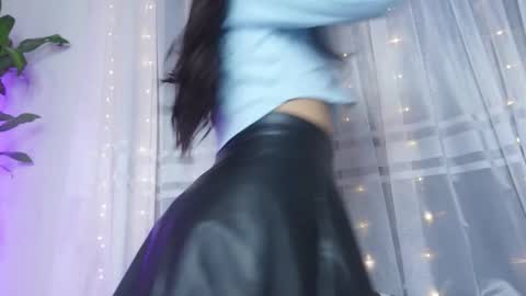 littletammy_ online show from 10/16/25, 02:40