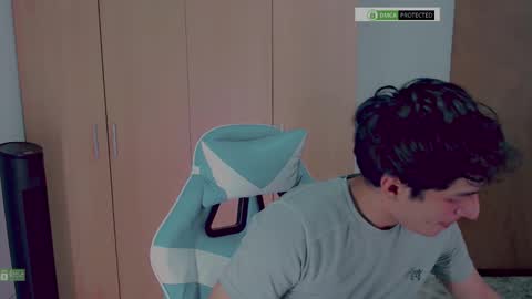 littlezhalem online show from 11/10/25, 07:07