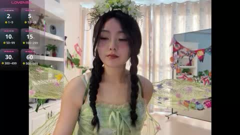 nana online show from 10/26/25, 08:42