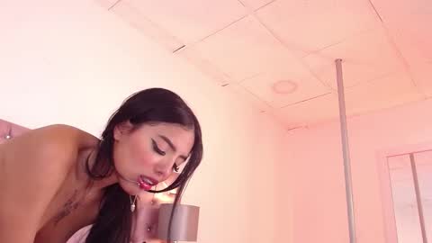 Nicky online show from 10/05/25, 04:16