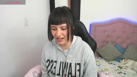 Snapshot of liv_rosse chatting on 12/30/24, 07:42 Katalina Novoa. online show from 12/30/24, 07:42