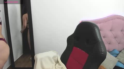 Snapshot of liv_rosse chatting on 01/29/25, 01:27 Katalina Novoa. online show from 01/29/25, 01:27