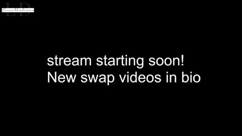 Snapshot of livanddrew chatting on 01/04/25, 02:35 Liv and Drew online show from 01/04/25, 02:35