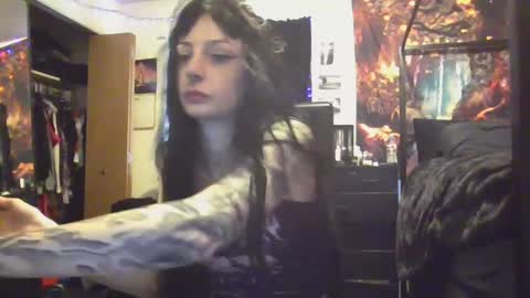 Snapshot of livmirage chatting on 01/03/25, 09:26 Liv Mirage online show from 01/03/25, 09:26