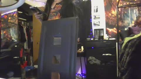 Snapshot of livmirage chatting on 02/25/25, 05:36 Liv Mirage online show from 02/25/25, 05:36